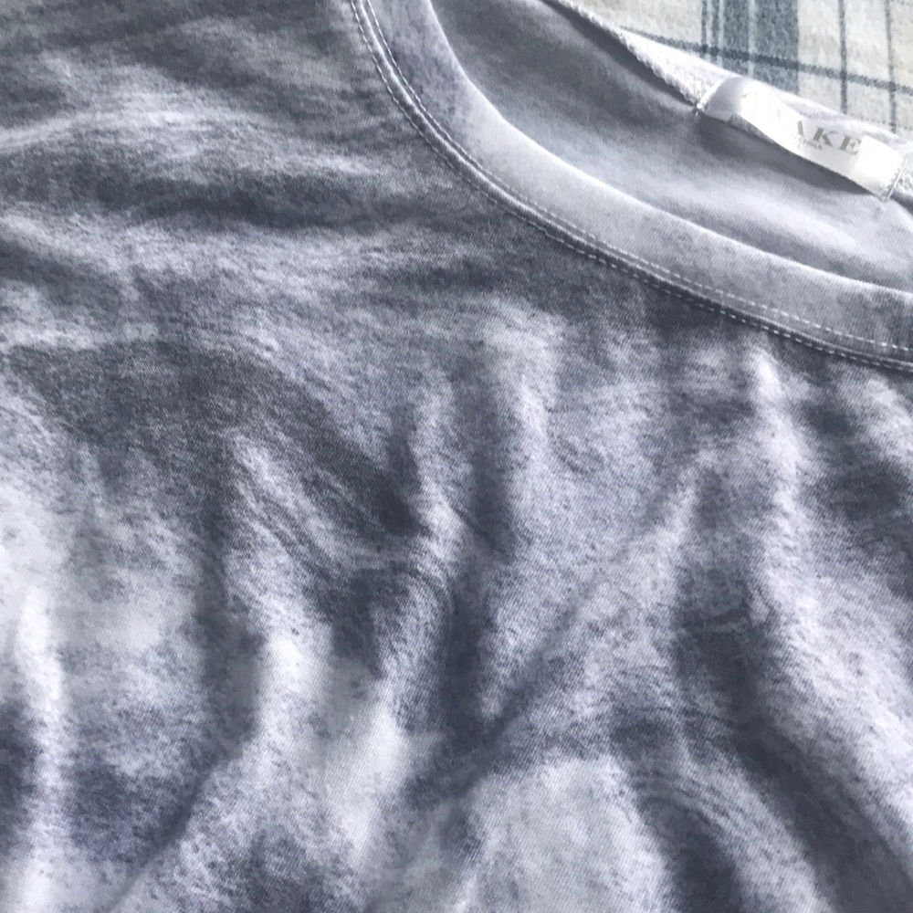 Marble tee